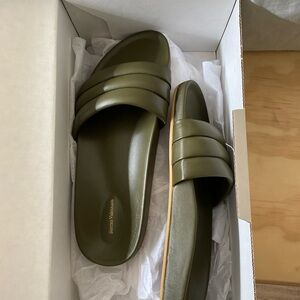 Beatrice Valenzuela Monochrome Sandalia - Olive